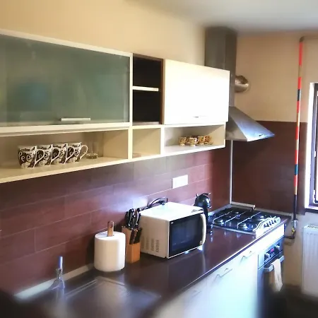 Apartament Andra Apartment